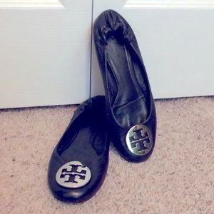 TORY BURCH Minnie Ballet Flat Gossip Girl Black Silver medallion 6.5 Leather